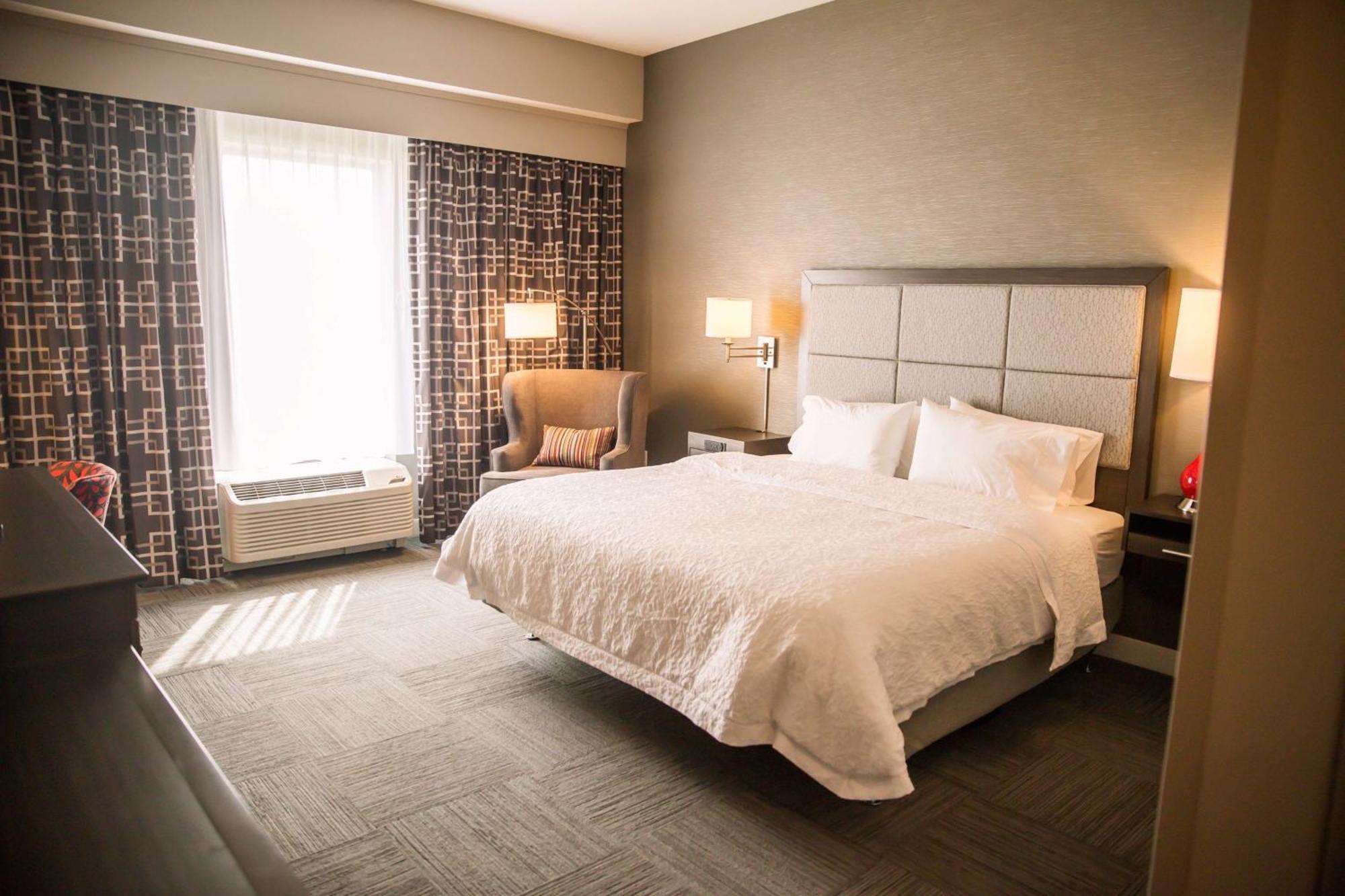 Hampton Inn-Pontiac Eksteriør bilde
